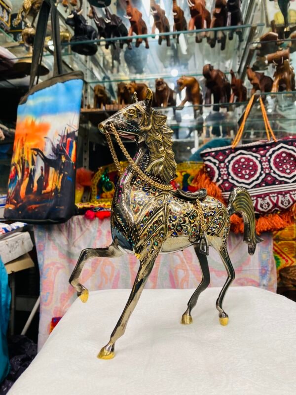 Brass Horse – Detailed Sculpture